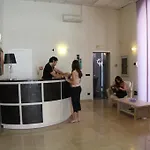 Central Hotell 3*