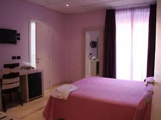 Central 3* Bari
